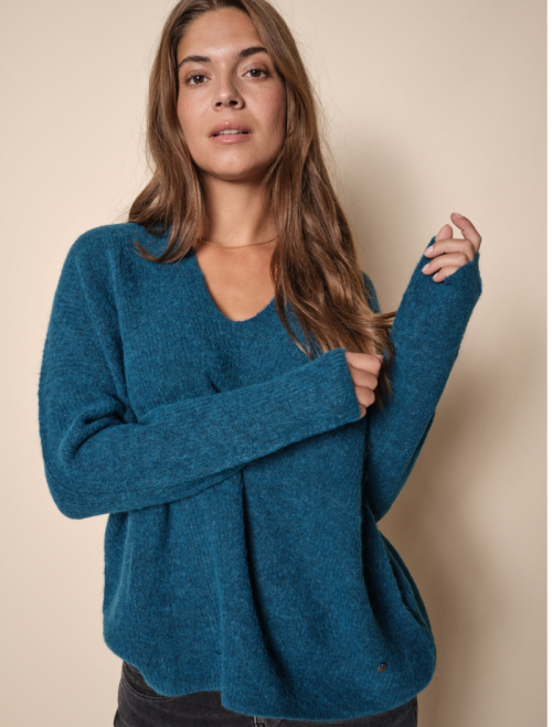 Thora V-neck knit 732 Lyons Blue